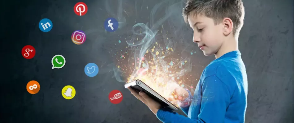 ANSIA E DEPRESSIONE PER GLI ADOLESCENTI CHE USANO I SOCIAL ALMENO TRE ORE AL GIORNO